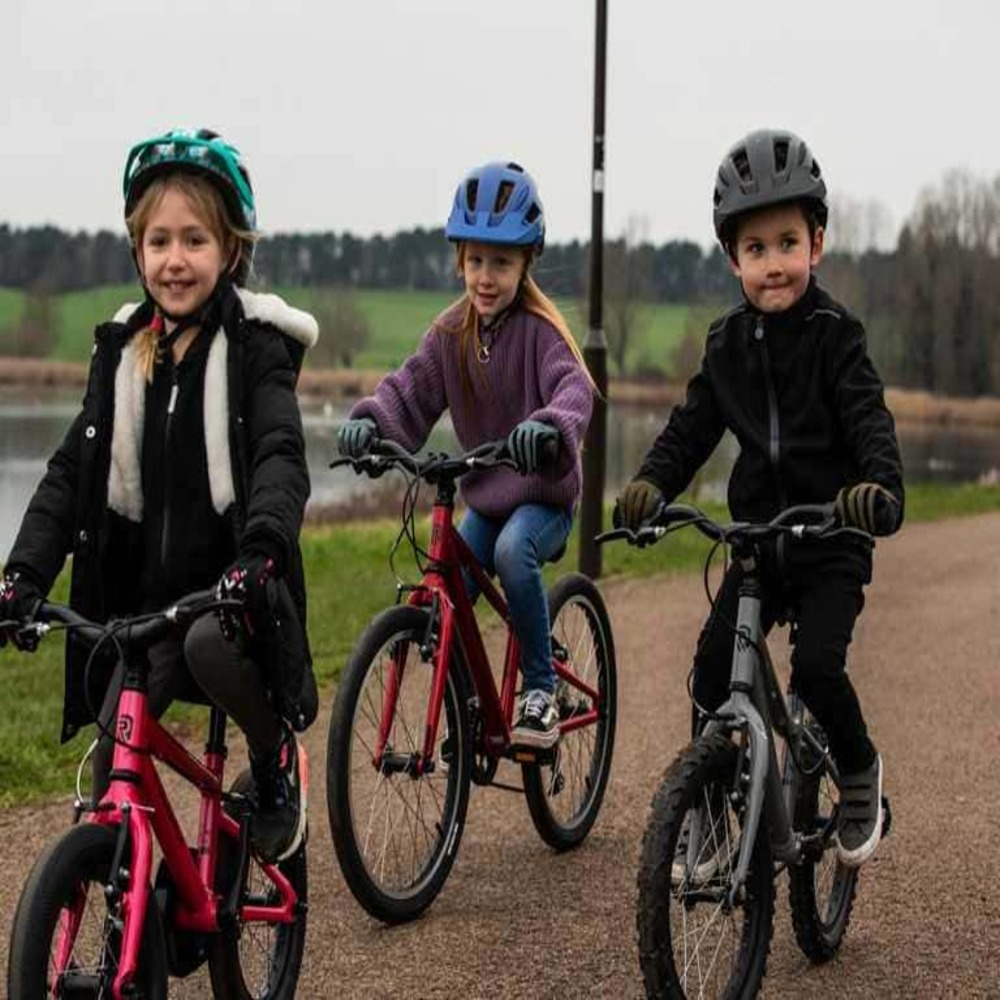 kids Cycling